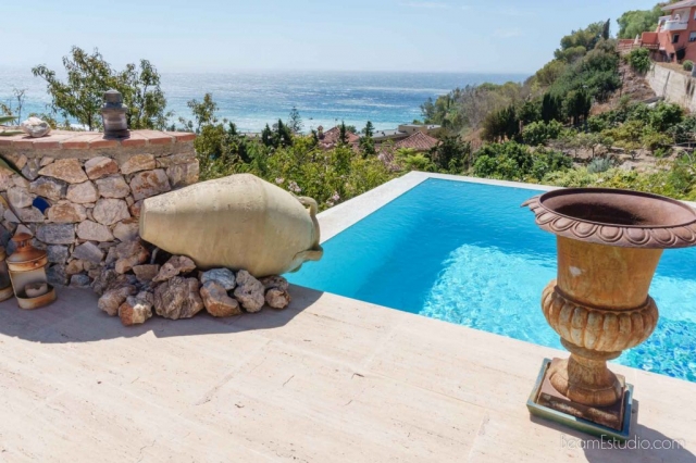 ENCANTADORA VILLA EN LA HERRADURA