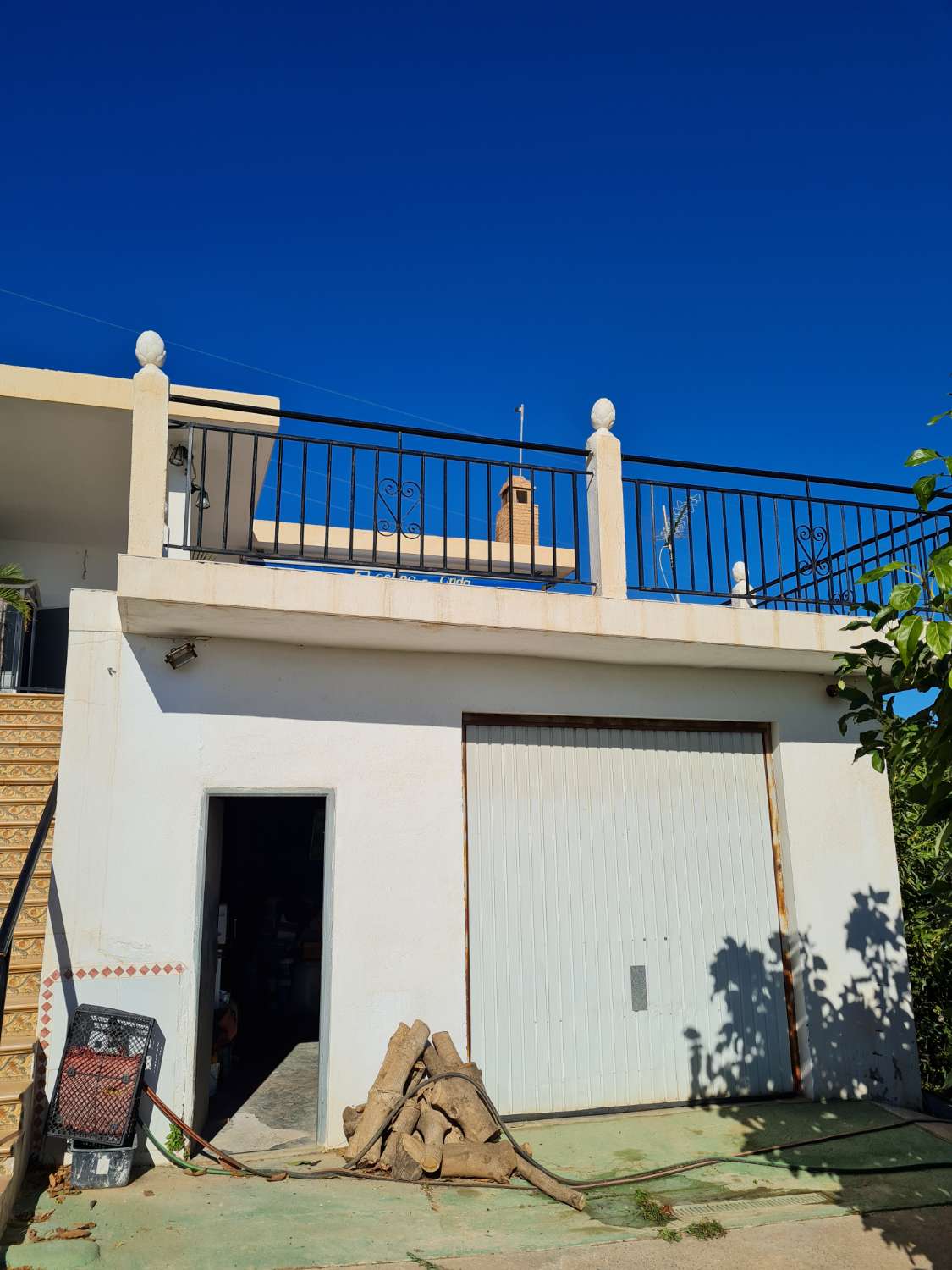 Farm with 1 Ha. (20 marshes) of land in production in Motril
