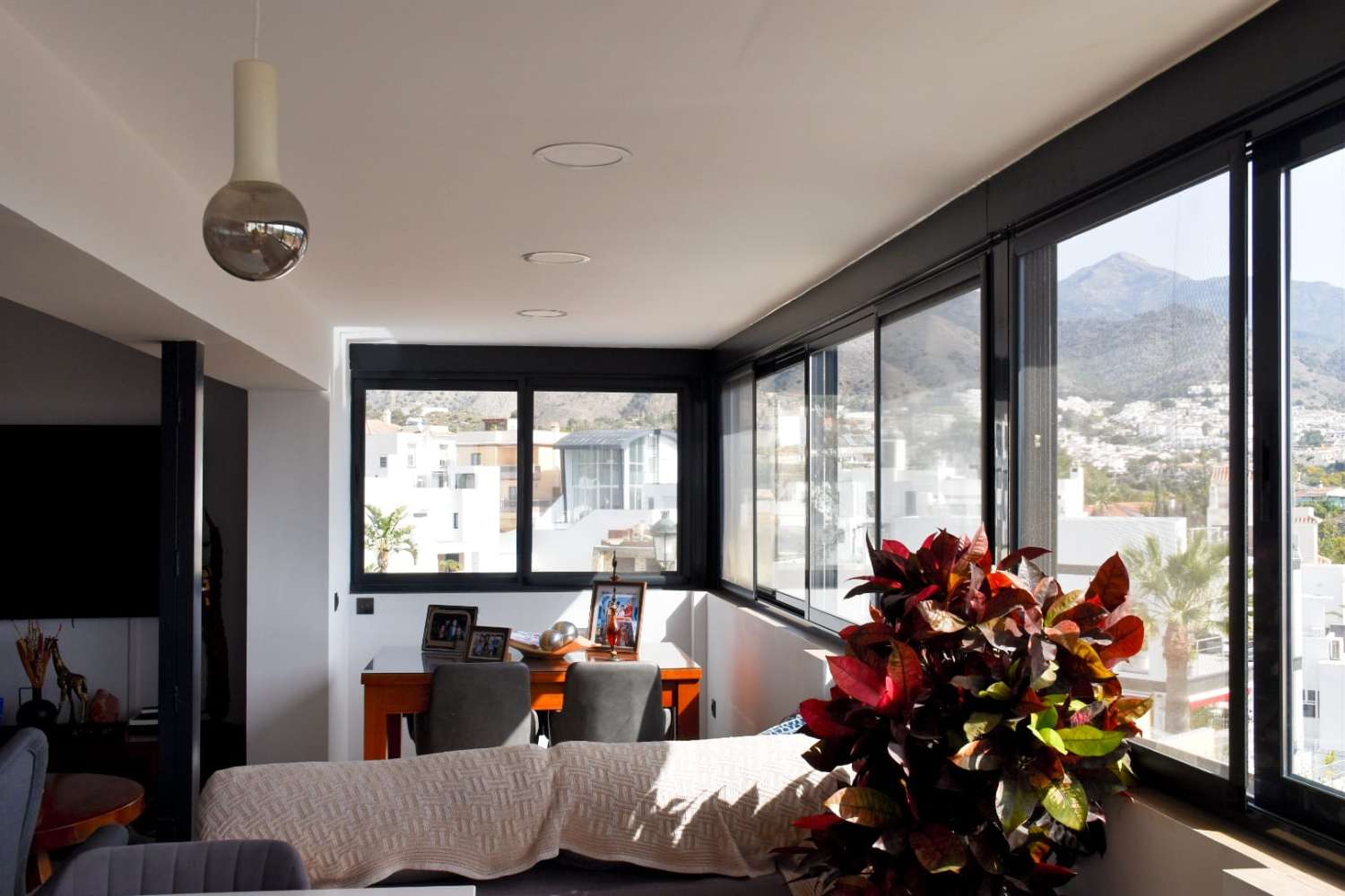 Villa in La Exótica (Nerja) with garden, pool and views