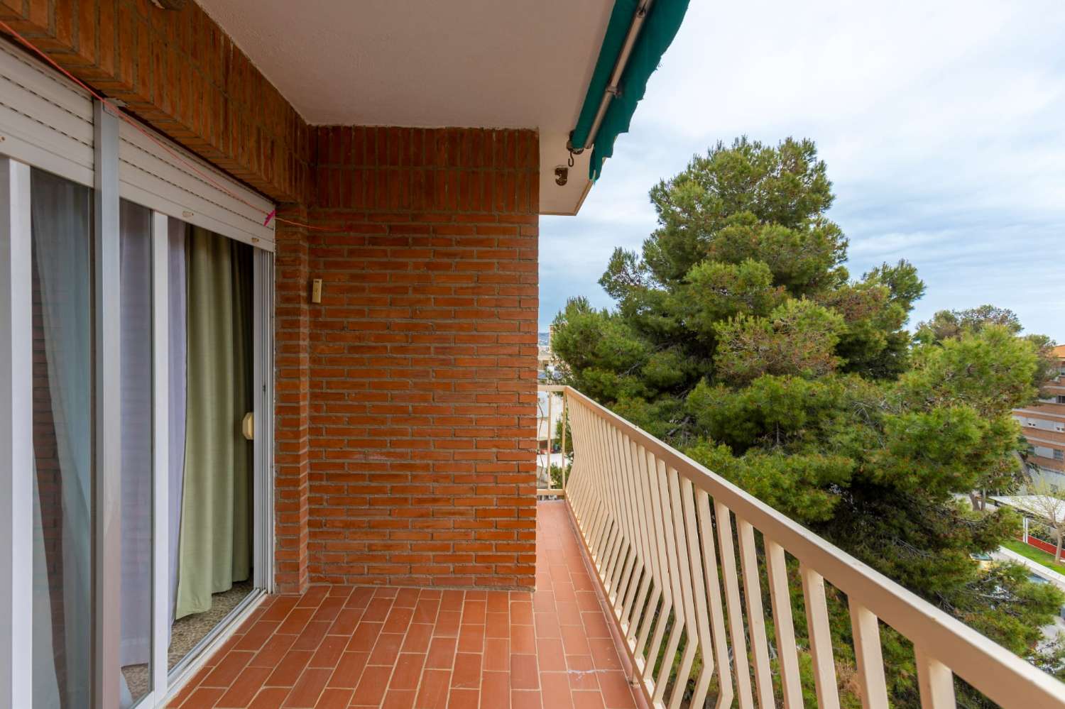 **Piso en Venta en el Corazón de Motril**