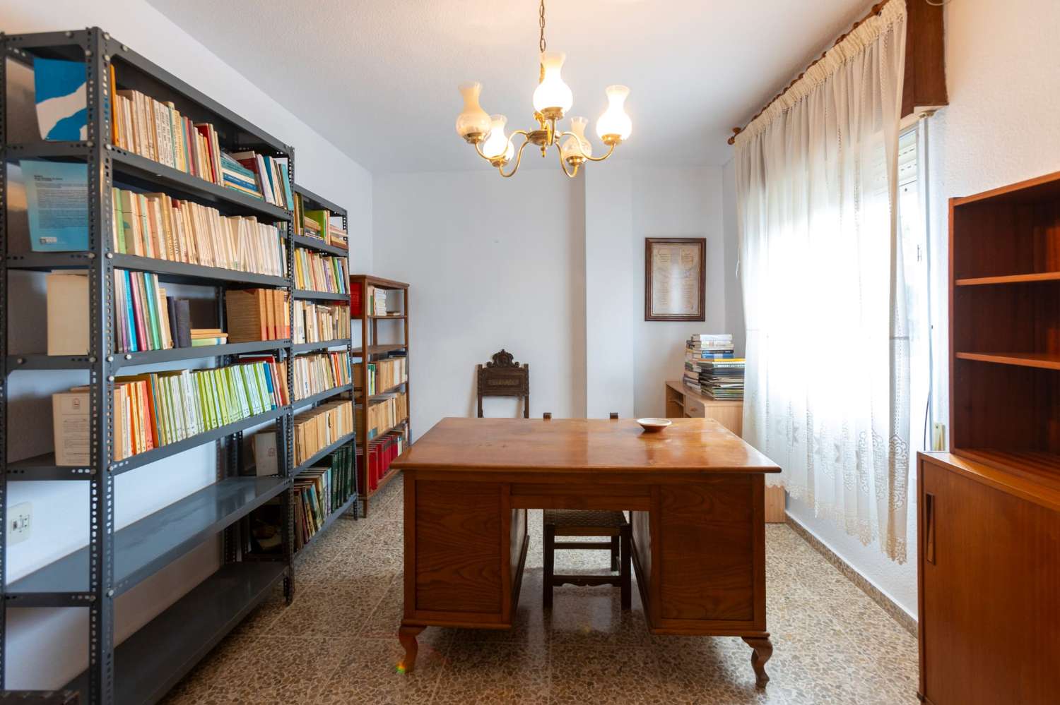 **Piso en Venta en el Corazón de Motril**