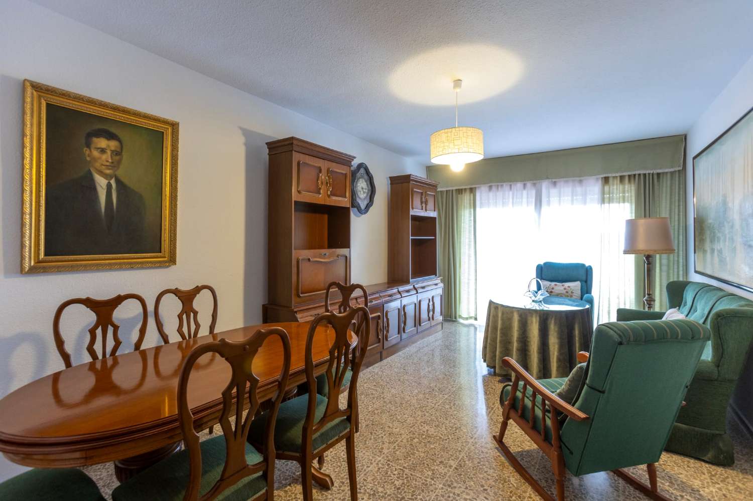 **Piso en Venta en el Corazón de Motril**