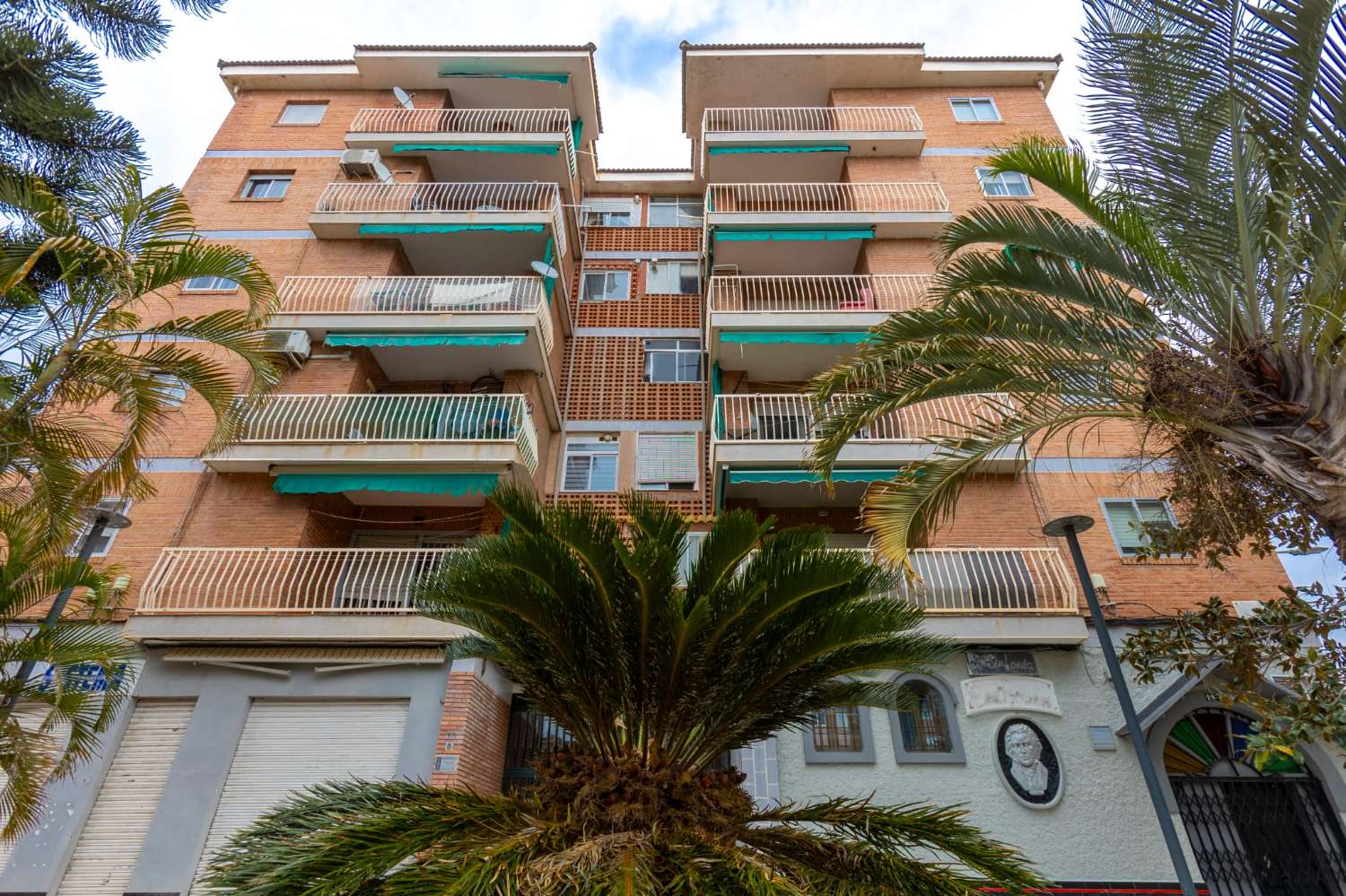**Piso en Venta en el Corazón de Motril**