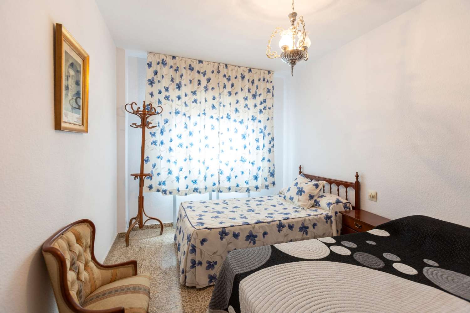 **Piso en Venta en el Corazón de Motril**