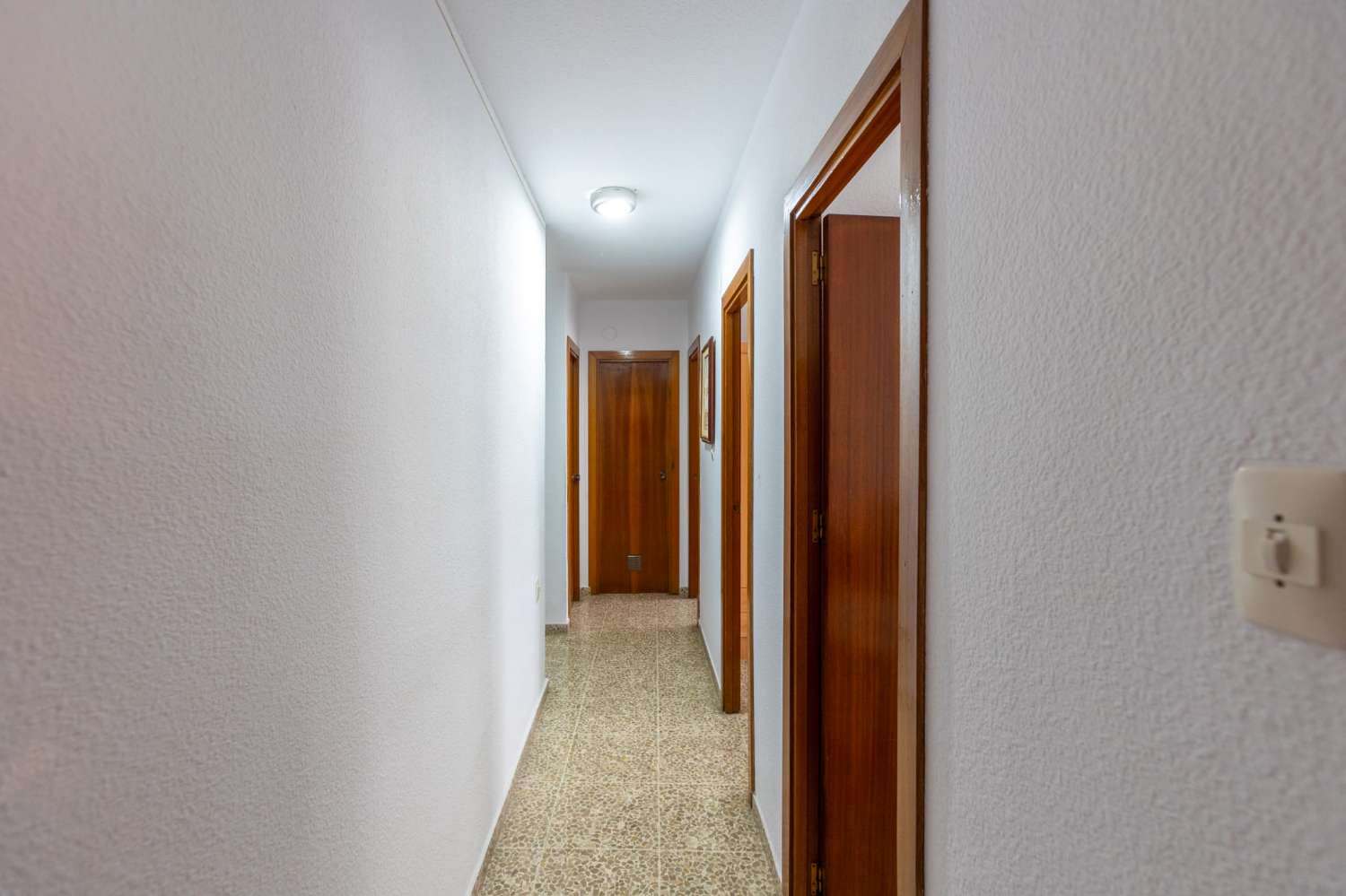 **Piso en Venta en el Corazón de Motril**