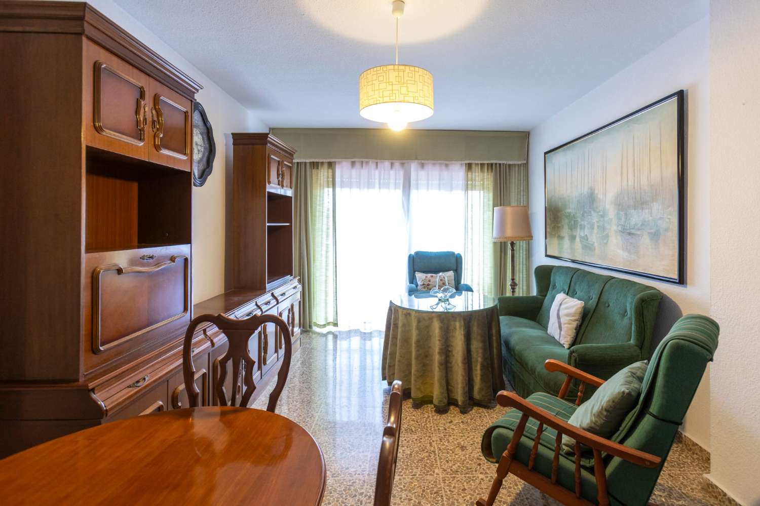 **Piso en Venta en el Corazón de Motril**