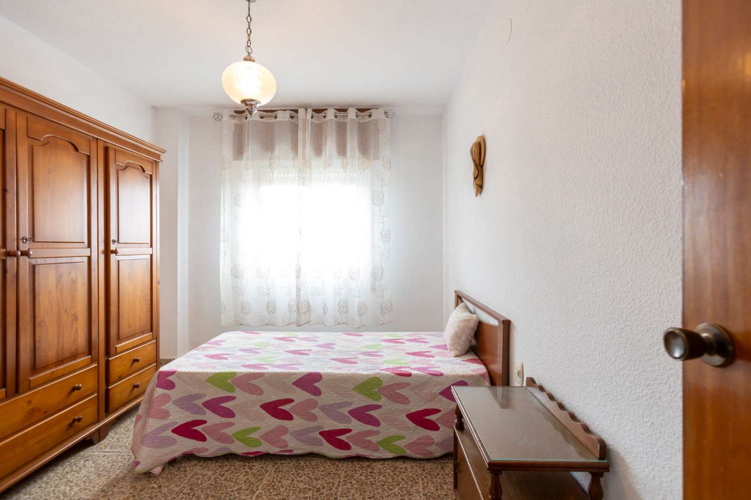 **Piso en Venta en el Corazón de Motril**