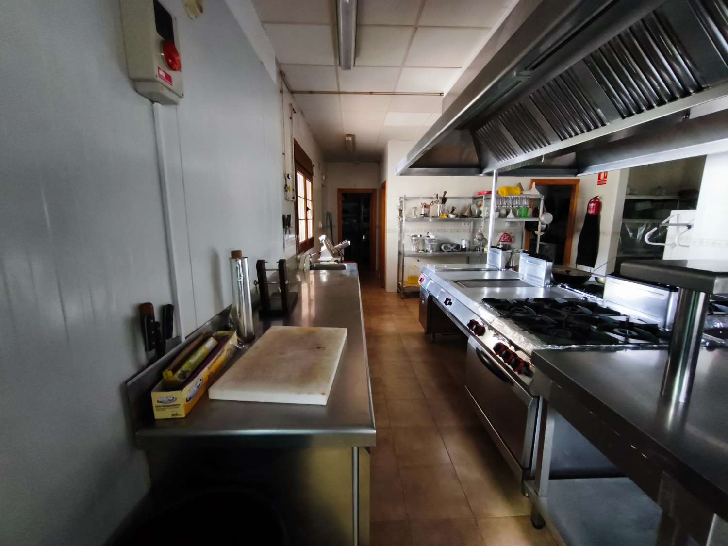 Oportunidad Exclusiva: Complejo Hotelero con Restaurante y Vistas Panorámicas en el Corazón de La Alpujarra