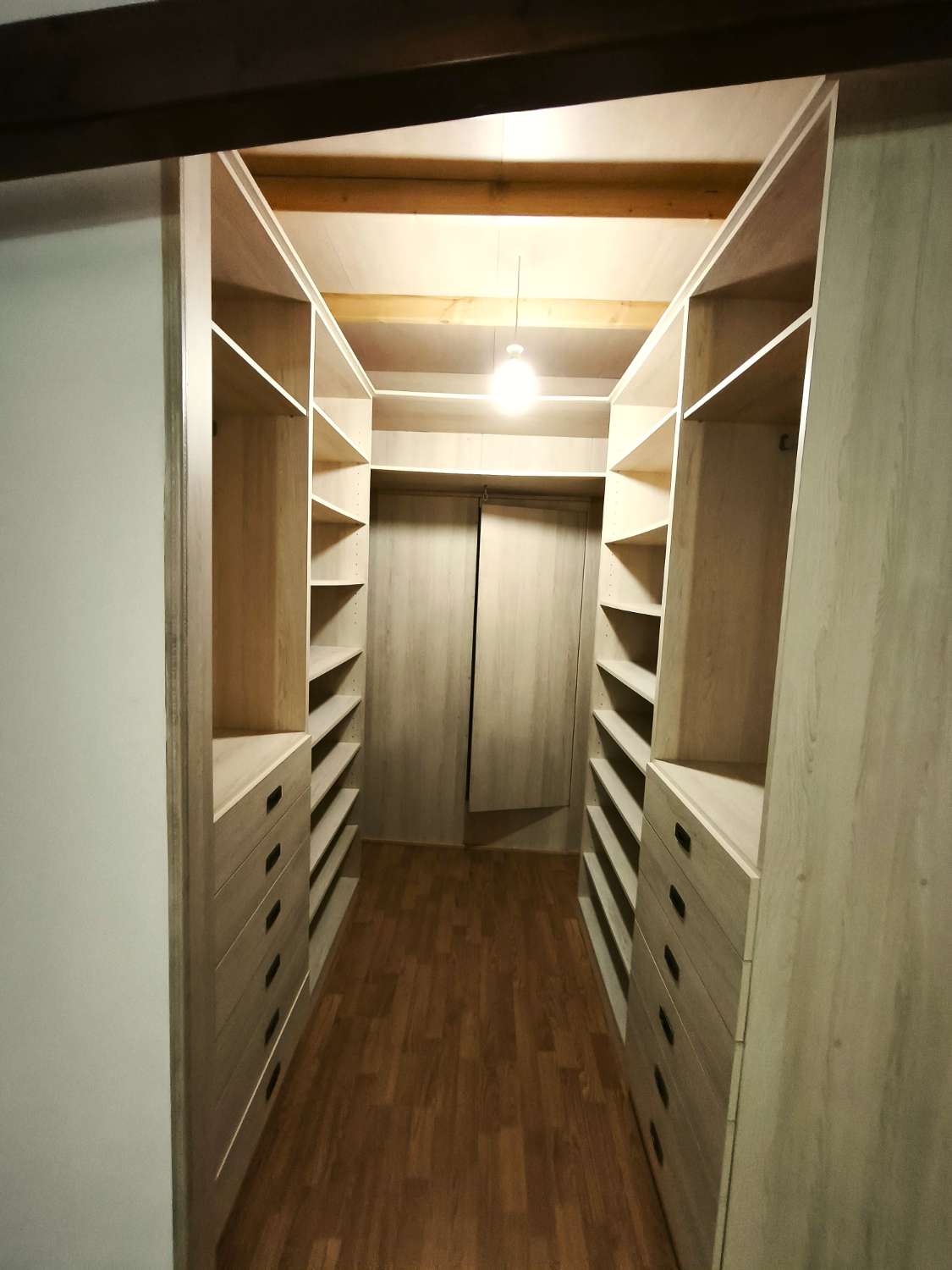 Estudio en La Noria con piscina y jardín