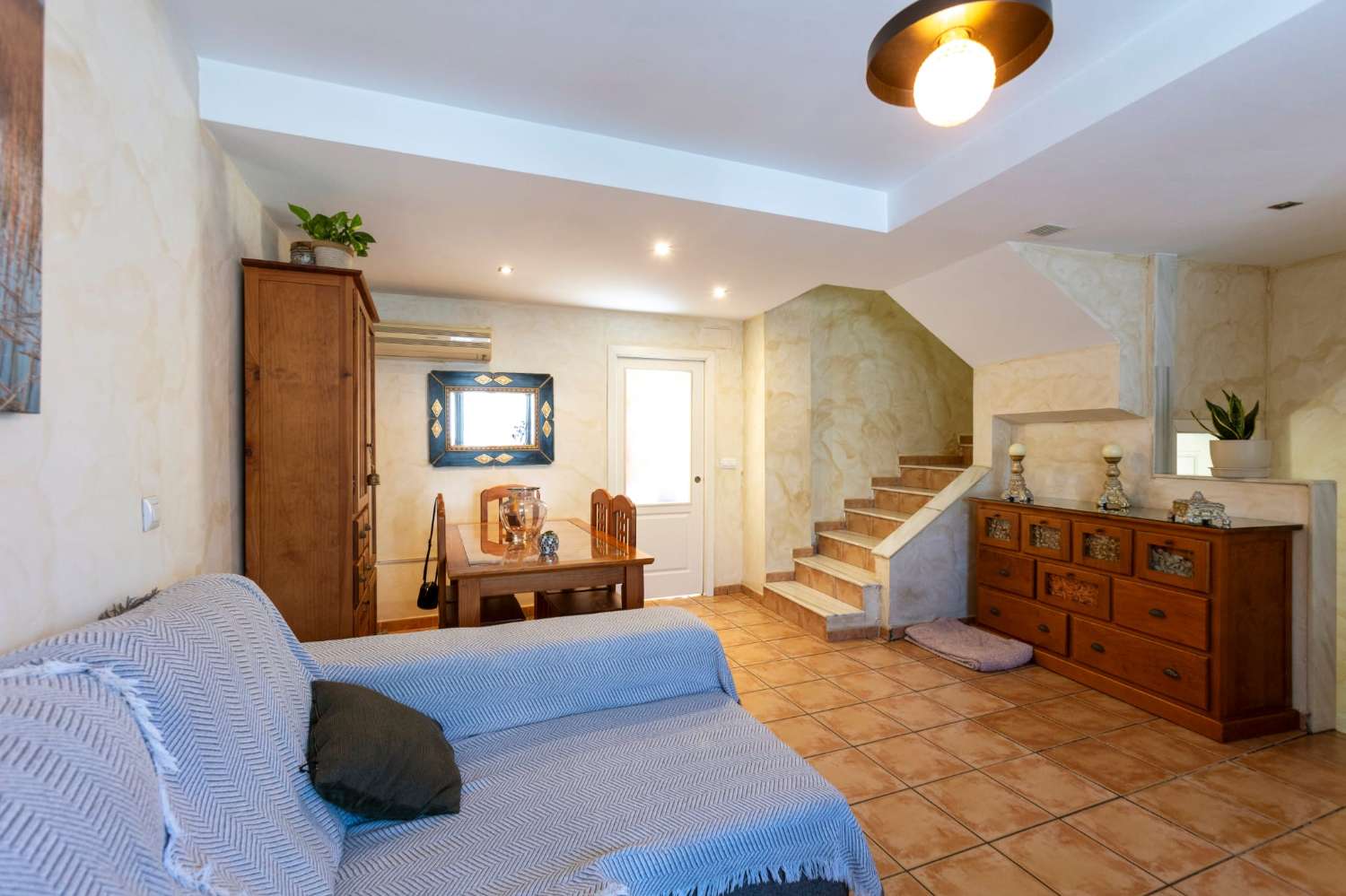 Chalet adosado en venta en Lobres
